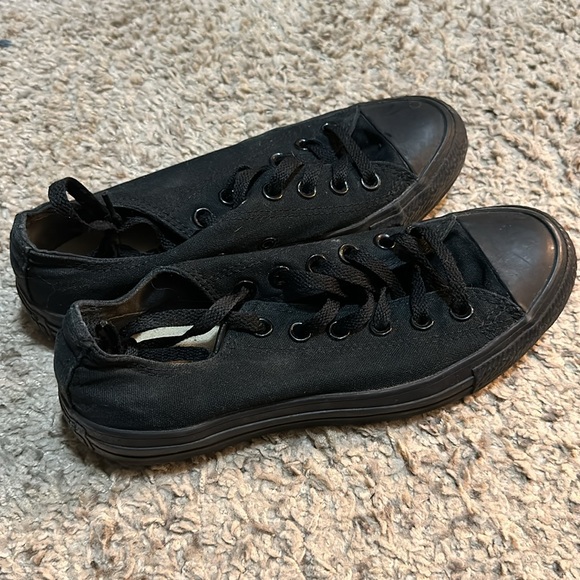 Converse - Picture 3 of 4